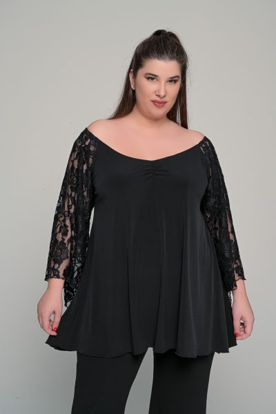 Μπλούζα μαύρη με δαντέλα στα μανίκια Plus size μεγάλα μεγεθη