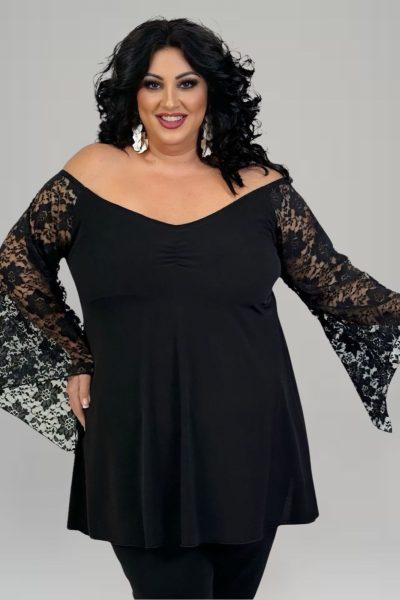 Μπλούζα μαύρη με δαντέλα στα μανίκια Plus size