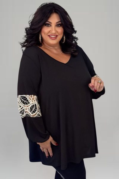 Μπλούζα με κηπούρ δαντέλα στα μανίκια - Image 2