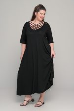 Φόρεμα με χιαστί ντεκολτέ σε ελαστική βισκόζη - Μαύρο - Plus Size