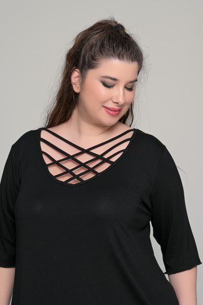 Φόρεμα με χιαστί ντεκολτέ σε ελαστική βισκόζη - Μαύρο - Plus Size - Image 3