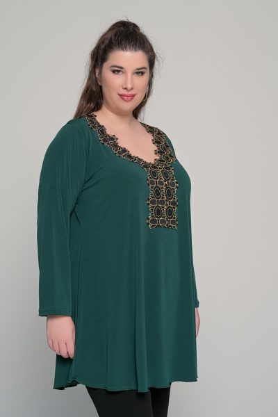 Μπλούζα με χρυσή τρέσα στο ντεκολτέ σε ελαστικο super jersey | Κυπαρισσί | Plus Size - Image 4