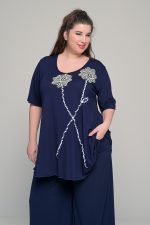 Μπλούζα με διπλό λουλούδι σε ελαστική βισκόζη | Μπλε σκούρο | Plus Size