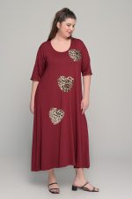 Φόρεμα μπορντό με καρδιες σε μεγαλα μεγεθη