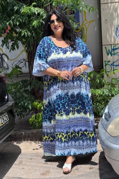 Φόρεμα σε δροσερό ανάλαφρο ύφασμα με Blue Print | Plus Size - Image 2