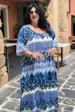 Φόρεμα σε δροσερό ανάλαφρο ύφασμα με Blue Print | Plus Size