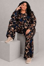 Plus Size Εμπριμέ Σετ με Πουκαμίσα & Παντελόνι σε Σατινέ Ύφασμα